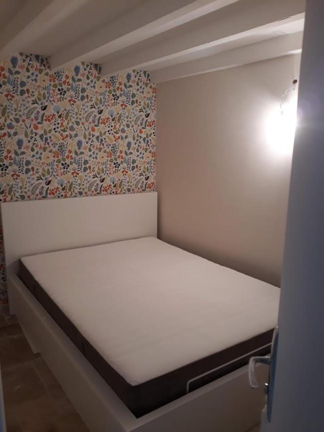 Studio"Le Petit Jas" Chateauneuf-de-Gadagne Экстерьер фото
